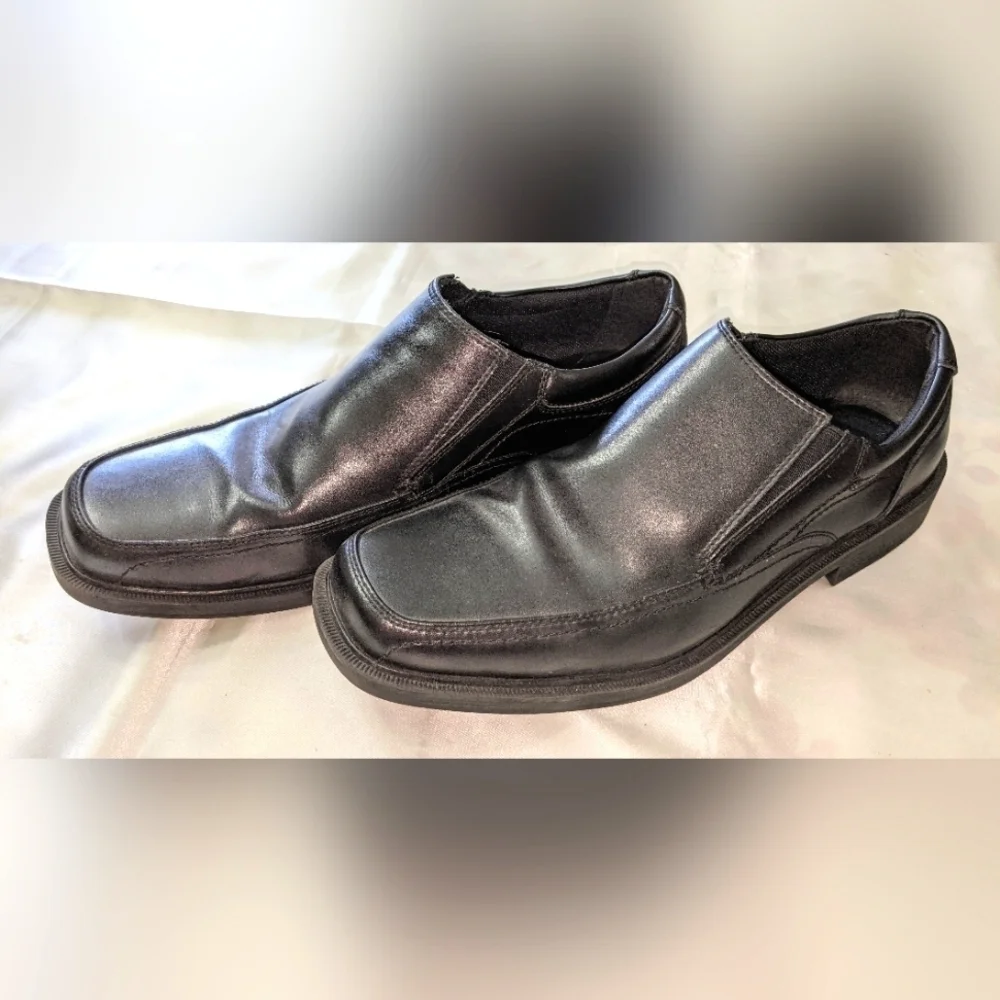 Dockers Men's Edson Black Leather Slip-On Dress Shoes Size 11.5M Style #90-33524